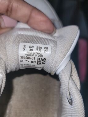 White Puma Sneakers - Women's Size 7.5